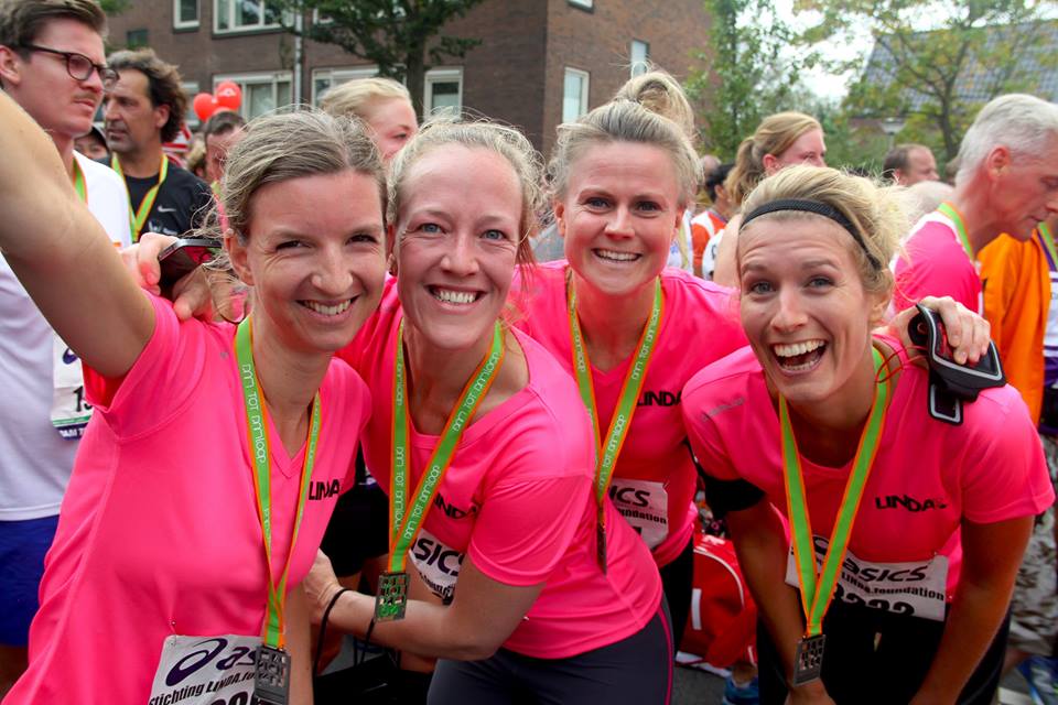 LINDA.foundation haalt € 31.520 op met Dam tot Damloop