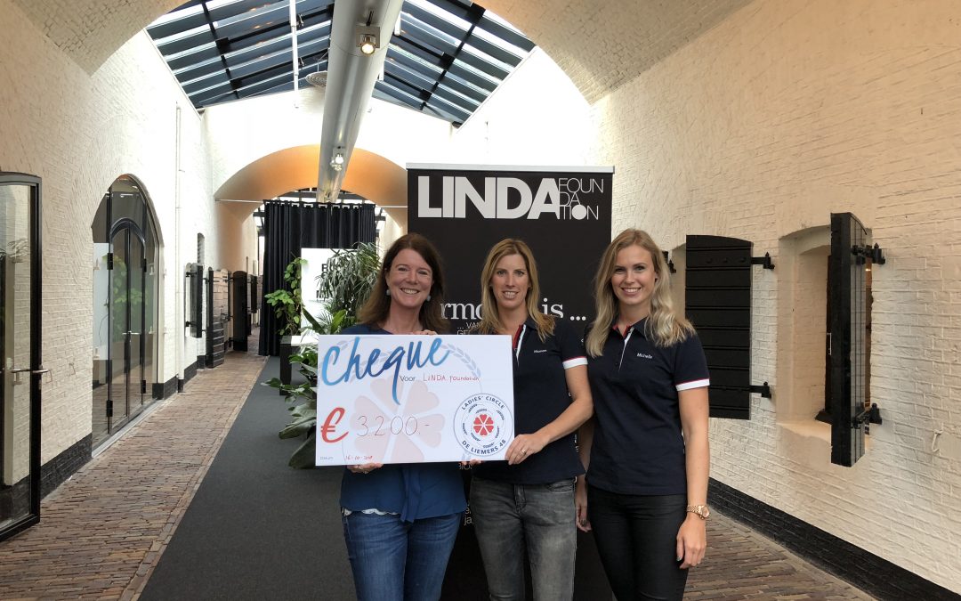 Shoppen voor de LINDA.foundation dankzij kledingbeurs De Liemers