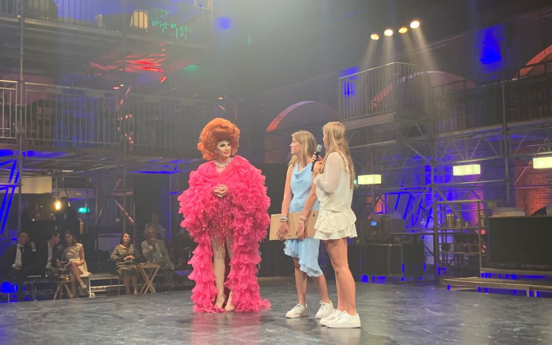 Verjaardagsgeld voor LINDA.foundation bij The Rotterdam Dragshow