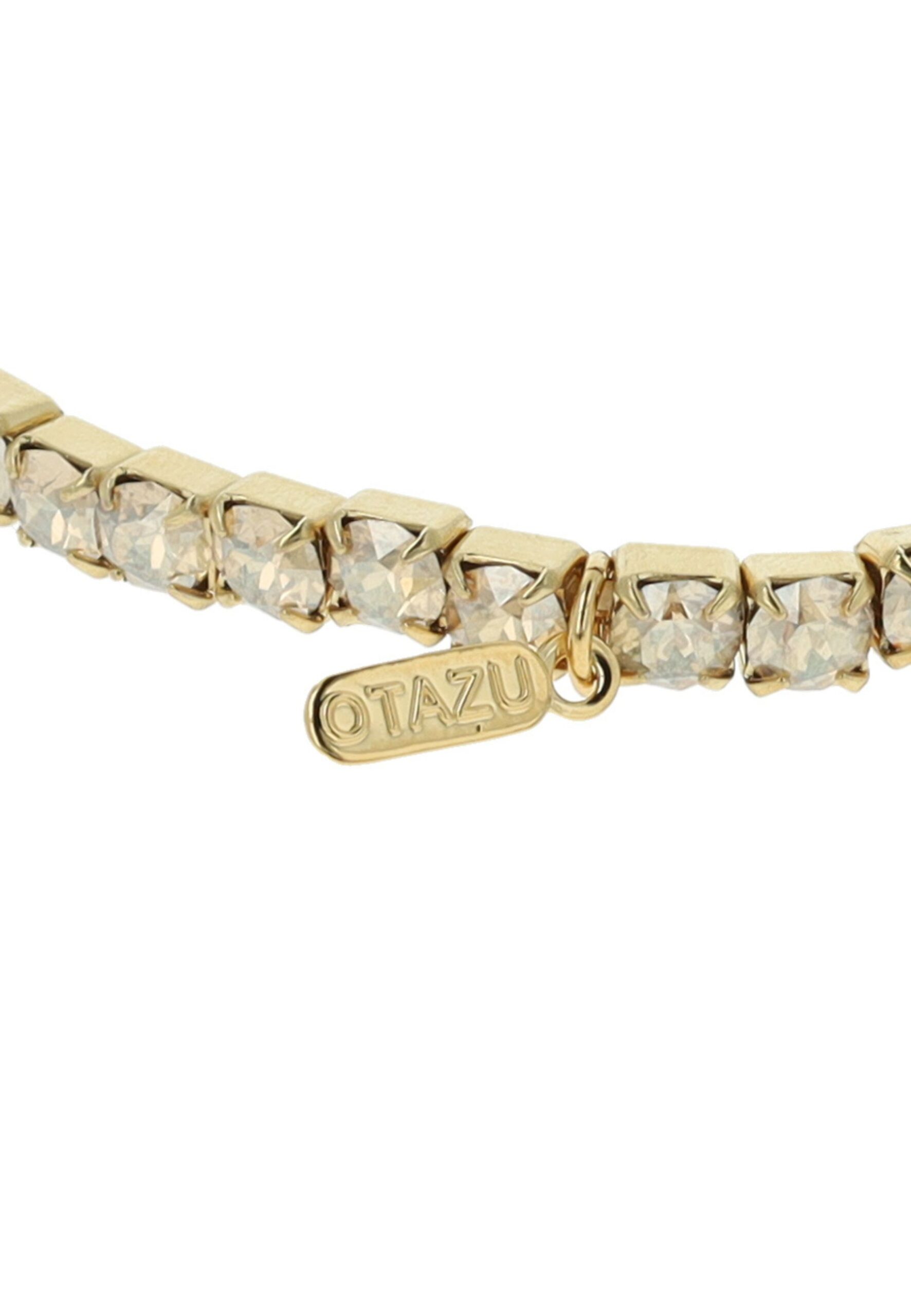 CLA125813CRGSG000XXX_003 (1)